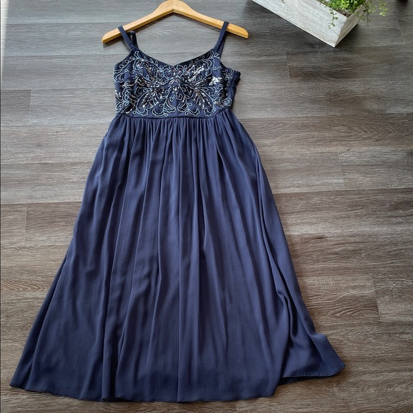 Adrianna Papell Navy Blue Beaded Sequin V-Neck Spaghetti Strap Formal Dress - Picture 1 of 9